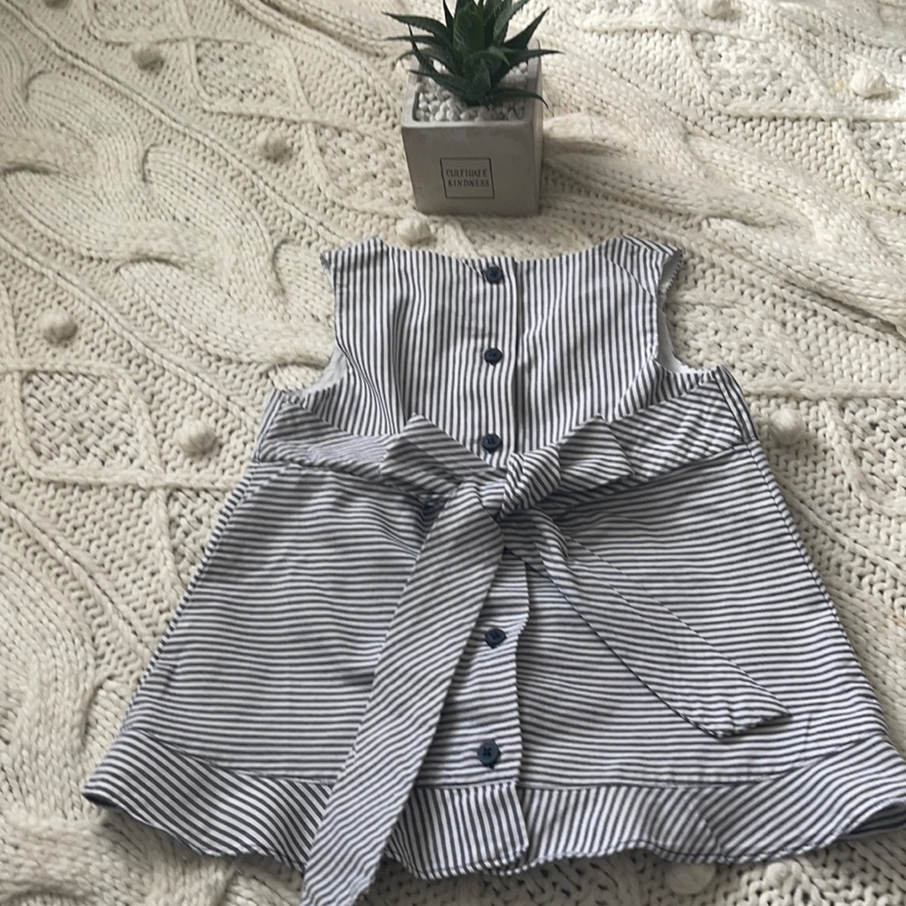 Girls Janie and Jack Sleeveless Top.